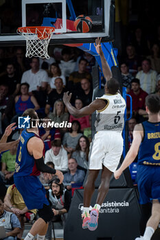 2024-10-25 - Charles Kahudi (Asvel Villeurbanne) in action during a EuroLeague match between Braca Basket and Asvel Villeurbanne at Palau Blaugrana in Barcelona, Barcelona, Spain, on October 25 2024. Photo by Felipe Mondino - BARÇA BASKET - ASVEL VILLEURBANNE - EUROLEAGUE - BASKETBALL