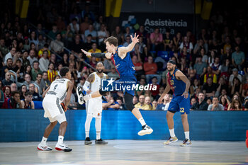 2024-10-25 - Jan Vesely (Barca Basket) in action during a EuroLeague match between Braca Basket and Asvel Villeurbanne at Palau Blaugrana in Barcelona, Barcelona, Spain, on October 25 2024. Photo by Felipe Mondino - BARÇA BASKET - ASVEL VILLEURBANNE - EUROLEAGUE - BASKETBALL