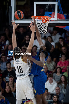 2024-10-25 - Neal Sako (Asvel Villeurbanne) in action during a EuroLeague match between Braca Basket and Asvel Villeurbanne at Palau Blaugrana in Barcelona, Barcelona, Spain, on October 25 2024. Photo by Felipe Mondino - BARÇA BASKET - ASVEL VILLEURBANNE - EUROLEAGUE - BASKETBALL