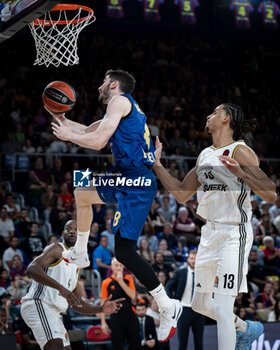 2024-10-25 - Dario Brizuela (Barca Basket) in action during a EuroLeague match between Braca Basket and Asvel Villeurbanne at Palau Blaugrana in Barcelona, Barcelona, Spain, on October 25 2024. Photo by Felipe Mondino - BARÇA BASKET - ASVEL VILLEURBANNE - EUROLEAGUE - BASKETBALL