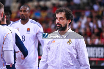 2024-10-29 - 23 Sergio Llull of Real Madrid is playing during the Euroleague, Round 6 match between Olympiacos Piraeus and Real Madrid at Peace and Friendship Stadium on October 29, 2024, Piraeus, Greece. - OLYMPIACOS VS REAL MADRID - EUROLEAGUE - BASKETBALL