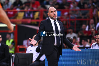 2024-10-29 - Head Coach Chus Mateo of Real Madrid during the Euroleague, Round 6 match between Olympiacos Piraeus and Real Madrid at Peace and Friendship Stadium on October 29, 2024, Piraeus, Greece. - OLYMPIACOS VS REAL MADRID - EUROLEAGUE - BASKETBALL