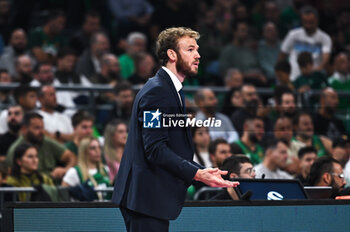 2024-10-30 - Head Coach Pierric Poupet of LDLC ASVEL Villeurbanne during the Euroleague, Round 6 match between Panathinaikos AKTOR Athens and LDLC ASVEL Villeurbanne at OAKA Altion Arena on October 30, 2024, Athens, Greece. - PANATHINAIKOS VS LDLC ASVEL VILLEURBANNE - EUROLEAGUE - BASKETBALL