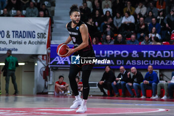 2024-01-24 - Kaza Kajami-Keane #10 of Niners Chemnitz seen in action during FIBA Europe Cup 2023/24 Second Round Group N game between Itelyum Varese and Niners Chemnitz at Itelyum Arena, Varese, Italy on January 24, 2024 - ITELYUM VARESE VS NINERS CHEMNITZ - FIBA EUROPE CUP - BASKETBALL