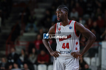 2024-03-27 - Gabe Brown #44 of Itelyum Varese looks on during FIBA Europe Cup 2023/24 Semi-Finals game between Itelyum Varese and Bahcesehir College at Itelyum Arena, Varese, Italy on March 27, 2024 - SEMIFINALS - ITELYUM VARESE BAHCESEHIR COLLEGE - FIBA EUROPE CUP - BASKETBALL