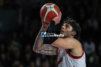 2024-03-27 - Scott Ulaneo #6 of Itelyum Varese seen in action during FIBA Europe Cup 2023/24 Semi-Finals game between Itelyum Varese and Bahcesehir College at Itelyum Arena, Varese, Italy on March 27, 2024 - SEMIFINALS - ITELYUM VARESE BAHCESEHIR COLLEGE - FIBA EUROPE CUP - BASKETBALL
