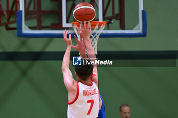 2024-07-05 - Images of the Spain and Greece match at Pala Cian Toma - Domegge (BL) 5 July, 2024, during the 22nd De Silvestro-Meneghin International U20 Basketball Tournament - TORNEO UNDER 20 - 22° MEMORIAL DE SILVESTRO/TROFEO MENEGHIN - SPAGNA VS GRECIA - EVENTS - BASKETBALL