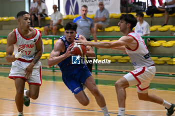 2024-07-05 - Images of the Spain and Greece match at Pala Cian Toma - Domegge (BL) 5 July, 2024, during the 22nd De Silvestro-Meneghin International U20 Basketball Tournament - TORNEO UNDER 20 - 22° MEMORIAL DE SILVESTRO/TROFEO MENEGHIN - SPAGNA VS GRECIA - EVENTS - BASKETBALL