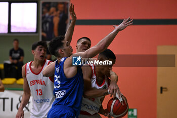 2024-07-05 - Images of the Spain and Greece match at Pala Cian Toma - Domegge (BL) 5 July, 2024, during the 22nd De Silvestro-Meneghin International U20 Basketball Tournament - TORNEO UNDER 20 - 22° MEMORIAL DE SILVESTRO/TROFEO MENEGHIN - SPAGNA VS GRECIA - EVENTS - BASKETBALL