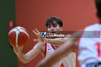 2024-07-05 - Images of the Spain and Greece match at Pala Cian Toma - Domegge (BL) 5 July, 2024, during the 22nd De Silvestro-Meneghin International U20 Basketball Tournament - TORNEO UNDER 20 - 22° MEMORIAL DE SILVESTRO/TROFEO MENEGHIN - SPAGNA VS GRECIA - EVENTS - BASKETBALL