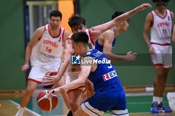 2024-07-05 - Images of the Spain and Greece match at Pala Cian Toma - Domegge (BL) 5 July, 2024, during the 22nd De Silvestro-Meneghin International U20 Basketball Tournament - TORNEO UNDER 20 - 22° MEMORIAL DE SILVESTRO/TROFEO MENEGHIN - SPAGNA VS GRECIA - EVENTS - BASKETBALL