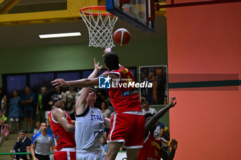 2024-07-06 - Images of the Italy and Spain match at Pala Cian Toma - Domegge (BL) 6 July, 2024, during the 22nd De Silvestro-Meneghin International U20 Basketball Tournament - TORNEO UNDER 20 - 22° MEMORIAL DE SILVESTRO/TROFEO MENEGHIN - ITALIA VS SPAGNA - EVENTS - BASKETBALL