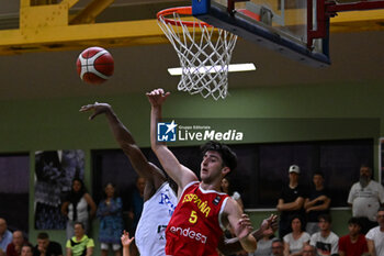 2024-07-06 - Images of the Italy and Spain match at Pala Cian Toma - Domegge (BL) 6 July, 2024, during the 22nd De Silvestro-Meneghin International U20 Basketball Tournament - TORNEO UNDER 20 - 22° MEMORIAL DE SILVESTRO/TROFEO MENEGHIN - ITALIA VS SPAGNA - EVENTS - BASKETBALL