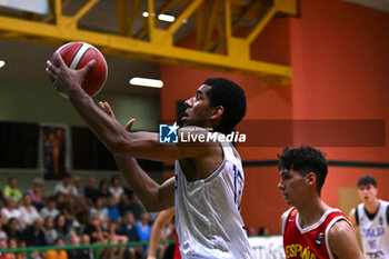 2024-07-06 - Images of the Italy and Spain match at Pala Cian Toma - Domegge (BL) 6 July, 2024, during the 22nd De Silvestro-Meneghin International U20 Basketball Tournament - TORNEO UNDER 20 - 22° MEMORIAL DE SILVESTRO/TROFEO MENEGHIN - ITALIA VS SPAGNA - EVENTS - BASKETBALL