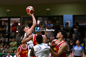 2024-07-06 - Images of the Italy and Spain match at Pala Cian Toma - Domegge (BL) 6 July, 2024, during the 22nd De Silvestro-Meneghin International U20 Basketball Tournament - TORNEO UNDER 20 - 22° MEMORIAL DE SILVESTRO/TROFEO MENEGHIN - ITALIA VS SPAGNA - EVENTS - BASKETBALL