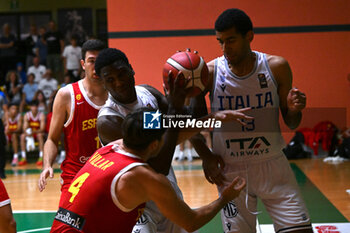 2024-07-06 - Images of the Italy and Spain match at Pala Cian Toma - Domegge (BL) 6 July, 2024, during the 22nd De Silvestro-Meneghin International U20 Basketball Tournament - TORNEO UNDER 20 - 22° MEMORIAL DE SILVESTRO/TROFEO MENEGHIN - ITALIA VS SPAGNA - EVENTS - BASKETBALL