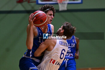 2024-07-07 - Images of the Italy and Greece match at Pala Cian Toma - Domegge (BL) 7 July, 2024, during the 22nd De Silvestro-Meneghin International U20 Basketball Tournament - TORNEO UNDER 20 - 22° MEMORIAL DE SILVESTRO/TROFEO MENEGHIN - ITALIA VS GRECIA - EVENTS - BASKETBALL