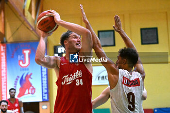 2024-09-07 - Images of the Pallacanestro Trieste and Reyer Venezia match at PalaCornaro - Jesolo (VE), september7, 2024 during the second semifinal of Basketball IN Jesolo 2024 tournament - MEMORIAL BASKETBALL - PALLACANESTRO TRIESTE VS UMANA REYER VENEZIA - EVENTS - BASKETBALL