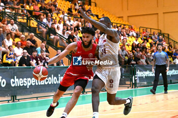 2024-09-07 - Images of the Pallacanestro Trieste and Reyer Venezia match at PalaCornaro - Jesolo (VE), september7, 2024 during the second semifinal of Basketball IN Jesolo 2024 tournament - MEMORIAL BASKETBALL - PALLACANESTRO TRIESTE VS UMANA REYER VENEZIA - EVENTS - BASKETBALL