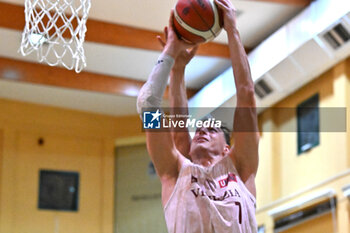 2024-09-07 - Images of the Pallacanestro Trieste and Reyer Venezia match at PalaCornaro - Jesolo (VE), september7, 2024 during the second semifinal of Basketball IN Jesolo 2024 tournament - MEMORIAL BASKETBALL - PALLACANESTRO TRIESTE VS UMANA REYER VENEZIA - EVENTS - BASKETBALL