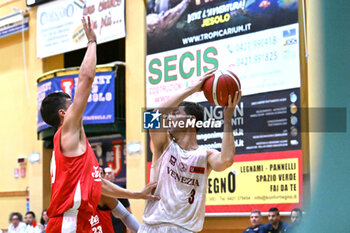 2024-09-07 - Images of the Pallacanestro Trieste and Reyer Venezia match at PalaCornaro - Jesolo (VE), september7, 2024 during the second semifinal of Basketball IN Jesolo 2024 tournament - MEMORIAL BASKETBALL - PALLACANESTRO TRIESTE VS UMANA REYER VENEZIA - EVENTS - BASKETBALL