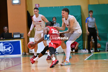 2024-09-07 - Images of the Pallacanestro Trieste and Reyer Venezia match at PalaCornaro - Jesolo (VE), september7, 2024 during the second semifinal of Basketball IN Jesolo 2024 tournament - MEMORIAL BASKETBALL - PALLACANESTRO TRIESTE VS UMANA REYER VENEZIA - EVENTS - BASKETBALL