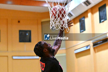 2024-09-07 - Images of the Pallacanestro Trieste and Reyer Venezia match at PalaCornaro - Jesolo (VE), september7, 2024 during the second semifinal of Basketball IN Jesolo 2024 tournament - MEMORIAL BASKETBALL - PALLACANESTRO TRIESTE VS UMANA REYER VENEZIA - EVENTS - BASKETBALL