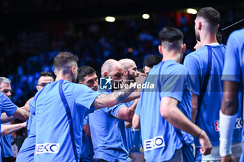 2024-07-04 - Head Coach Vassilis Spanoulis of Greece with his players during the FIBA Olympic Qualifying Tournament 2024, match between Egypt and Greece at Peace & Friendship Stadium on July 4, 2024, in Piraeus, Greece. - GREECE VS EGYPT - FIBA OLYMPIC QUALIFYING TOURNAMENTS - INTERNATIONALS - BASKETBALL