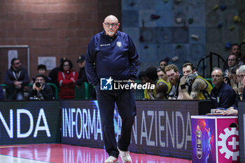 2024-01-07 - Boniciolli Matteo (head coach Givova Scafati Basket) - BERTRAM DERTHONA TORTONA VS GIVOVA SCAFATI - ITALIAN SERIE A - BASKETBALL