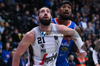 2024-02-05 - Tornike Shengelia ( Virtus Segafredo Bologna ) and Terry Allen ( Nutribillet Treviso Basket ) - NUTRIBULLET TREVISO BASKET VS VIRTUS SEGAFREDO BOLOGNA - ITALIAN SERIE A - BASKETBALL