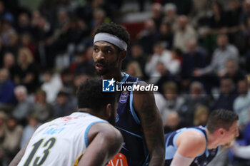 2024-02-11 - Tariq Owens (GeVi Napoli Basket) - VANOLI BASKET CREMONA VS GEVI NAPOLI BASKET - ITALIAN SERIE A - BASKETBALL