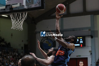 2024-02-11 - De Marious Markel Brown (GeVi Napoli Basket) - VANOLI BASKET CREMONA VS GEVI NAPOLI BASKET - ITALIAN SERIE A - BASKETBALL