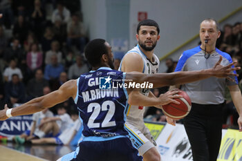 Vanoli Basket Cremona vs GeVi Napoli Basket - SERIE A ITALIA - BASKET