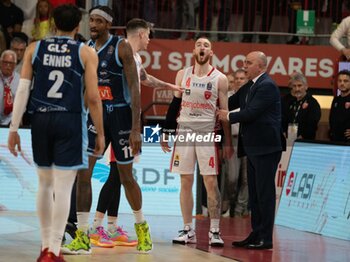 2024-04-07 - 04 Niccolo Mannion Openjobmetis Varese during the LBA Italy Championship match between Openjobmetis Varese vs Generazione Vincente Napoli , in Varese, Italy, on April 7, 2024 - OPENJOBMETIS VARESE VS GEVI NAPOLI BASKET - ITALIAN SERIE A - BASKETBALL
