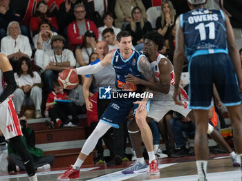 2024-04-07 - 01 Tomislav Zubcic Generazione Vincente Napoli during the LBA Italy Championship match between Openjobmetis Varese vs Generazione Vincente Napoli , in Varese, Italy, on April 7, 2024 - OPENJOBMETIS VARESE VS GEVI NAPOLI BASKET - ITALIAN SERIE A - BASKETBALL