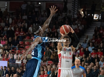 2024-04-07 - 11 Davide Moretti Openjobmetis Varese during the LBA Italy Championship match between Openjobmetis Varese vs Generazione Vincente Napoli , in Varese, Italy, on April 7, 2024 - OPENJOBMETIS VARESE VS GEVI NAPOLI BASKET - ITALIAN SERIE A - BASKETBALL