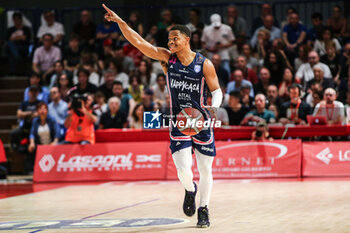 2024-04-14 - Eric Washington (Happy Casa Brindisi) - UNAHOTELS REGGIO EMILIA VS HAPPY CASA BRINDISI - ITALIAN SERIE A - BASKETBALL