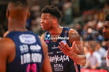 2024-04-14 - Jordan Bayehe (Happy Casa Brindisi) - UNAHOTELS REGGIO EMILIA VS HAPPY CASA BRINDISI - ITALIAN SERIE A - BASKETBALL