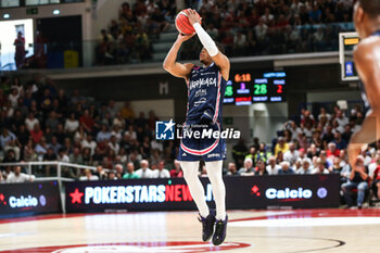 2024-04-14 - Eric Washington (Happy Casa Brindisi) - UNAHOTELS REGGIO EMILIA VS HAPPY CASA BRINDISI - ITALIAN SERIE A - BASKETBALL