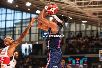 2024-04-14 - Xavier Sneed (Happy Casa Brindisi) - UNAHOTELS REGGIO EMILIA VS HAPPY CASA BRINDISI - ITALIAN SERIE A - BASKETBALL