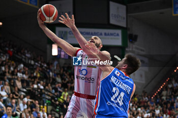 2024-04-14 - Actions of Shields Shavon ( Armani Milano ) during BASKETBALL - ITALIAN SERIE A game between Nutribullet Treviso Basket and EA7 Emporio ARMANI MILANO at Palaverde in Villorba, Italy on   April 14, 2024 - NUTRIBULLET TREVISO BASKET VS EA7 EMPORIO ARMANI MILANO - ITALIAN SERIE A - BASKETBALL