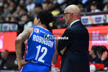 2024-04-14 - Justin Robinson and Frank Vitucci ( Nutribullet Treviso ) during BASKETBALL - ITALIAN SERIE A game between Nutribullet Treviso Basket and EA7 Emporio ARMANI MILANO at Palaverde in Villorba, Italy on   April 14, 2024 - NUTRIBULLET TREVISO BASKET VS EA7 EMPORIO ARMANI MILANO - ITALIAN SERIE A - BASKETBALL