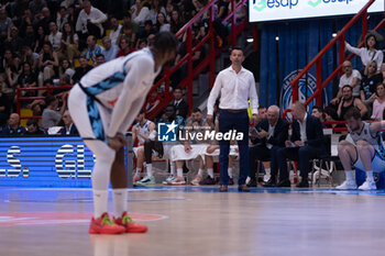 2024-04-14 - Igor Milicic coach of GeVi Napoli Basket talk to the players - GEVI NAPOLI BASKET VS BANCO DI SARDEGNA SASSARI - ITALIAN SERIE A - BASKETBALL