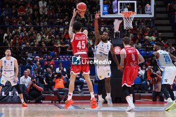 28/04/2024 - Denzel Valentine (EA7 Emporio Armani Olimpia Milano) - EA7 EMPORIO ARMANI MILANO VS GERMANI BRESCIA - SERIE A ITALIA - BASKET