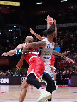 2024-04-28 - Shavon Shields (EA7 Emporio Armani Olimpia Milano) & Michael Cobbins (Germani Brescia) - EA7 EMPORIO ARMANI MILANO VS GERMANI BRESCIA - ITALIAN SERIE A - BASKETBALL