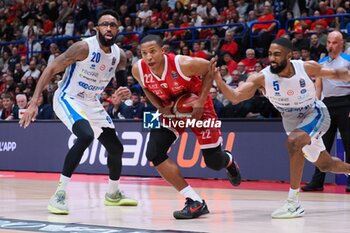 28/04/2024 - Devon Hall (EA7 Emporio Armani Olimpia Milano) & CJ Massinburg (Germani Brescia) & Michael Cobbins (Germani Brescia) - EA7 EMPORIO ARMANI MILANO VS GERMANI BRESCIA - SERIE A ITALIA - BASKET