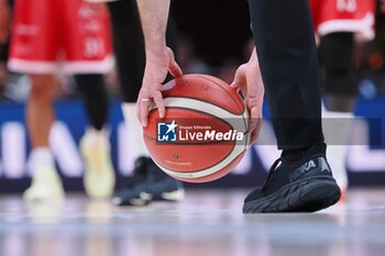 2024-04-28 - Basketball & referee - EA7 EMPORIO ARMANI MILANO VS GERMANI BRESCIA - ITALIAN SERIE A - BASKETBALL
