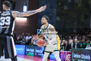 28/04/2024 - #34 Kyle Weems (Bertram Derthona Basket Tortona) - BERTRAM DERTHONA TORTONA VS VIRTUS SEGAFREDO BOLOGNA - SERIE A ITALIA - BASKET