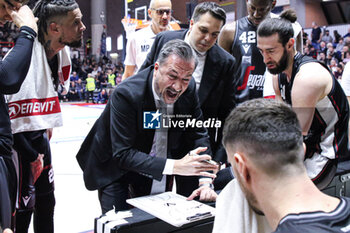 28/04/2024 - Luca Banchi (Virtus Segrafredo Bologna) - BERTRAM DERTHONA TORTONA VS VIRTUS SEGAFREDO BOLOGNA - SERIE A ITALIA - BASKET