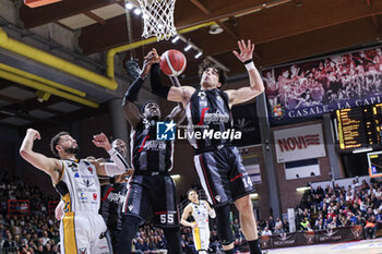 28/04/2024 - #6 Pajola Alessandro (Virtus Segafredo Bologna) and #55 Abass Awudu (Virtus Segafredo Bologna) and #34 Kyle Weems (Bertram Derthona Basket Tortona) - BERTRAM DERTHONA TORTONA VS VIRTUS SEGAFREDO BOLOGNA - SERIE A ITALIA - BASKET